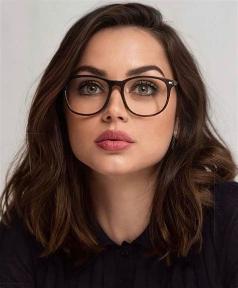 brunette with glasses|34 Stunning Hairstyles For Women Of All Ages Who Wear。